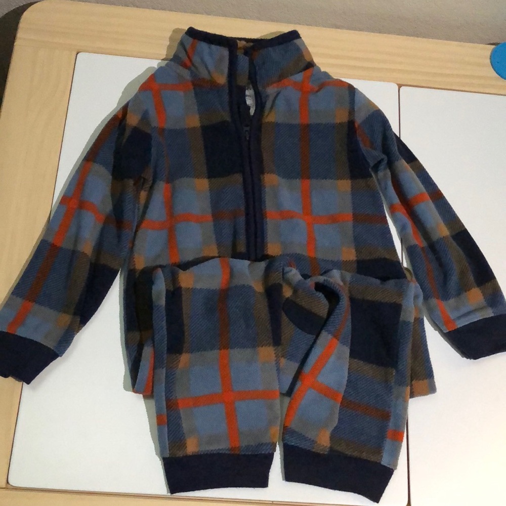Carters bundle size 24months - Picture 3 of 8